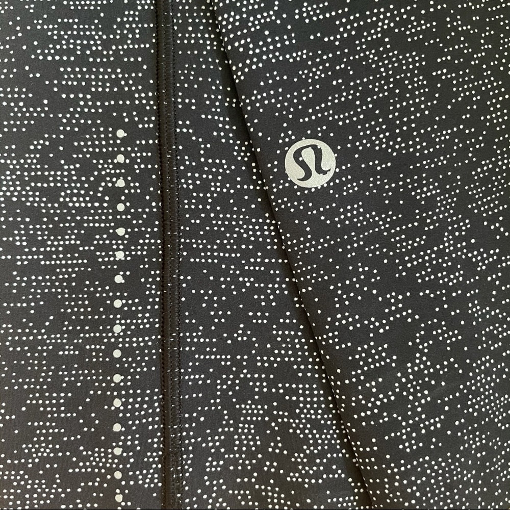 NWOT Lululemon Fast & Free Crop in White & Black - Picture 3 of 6